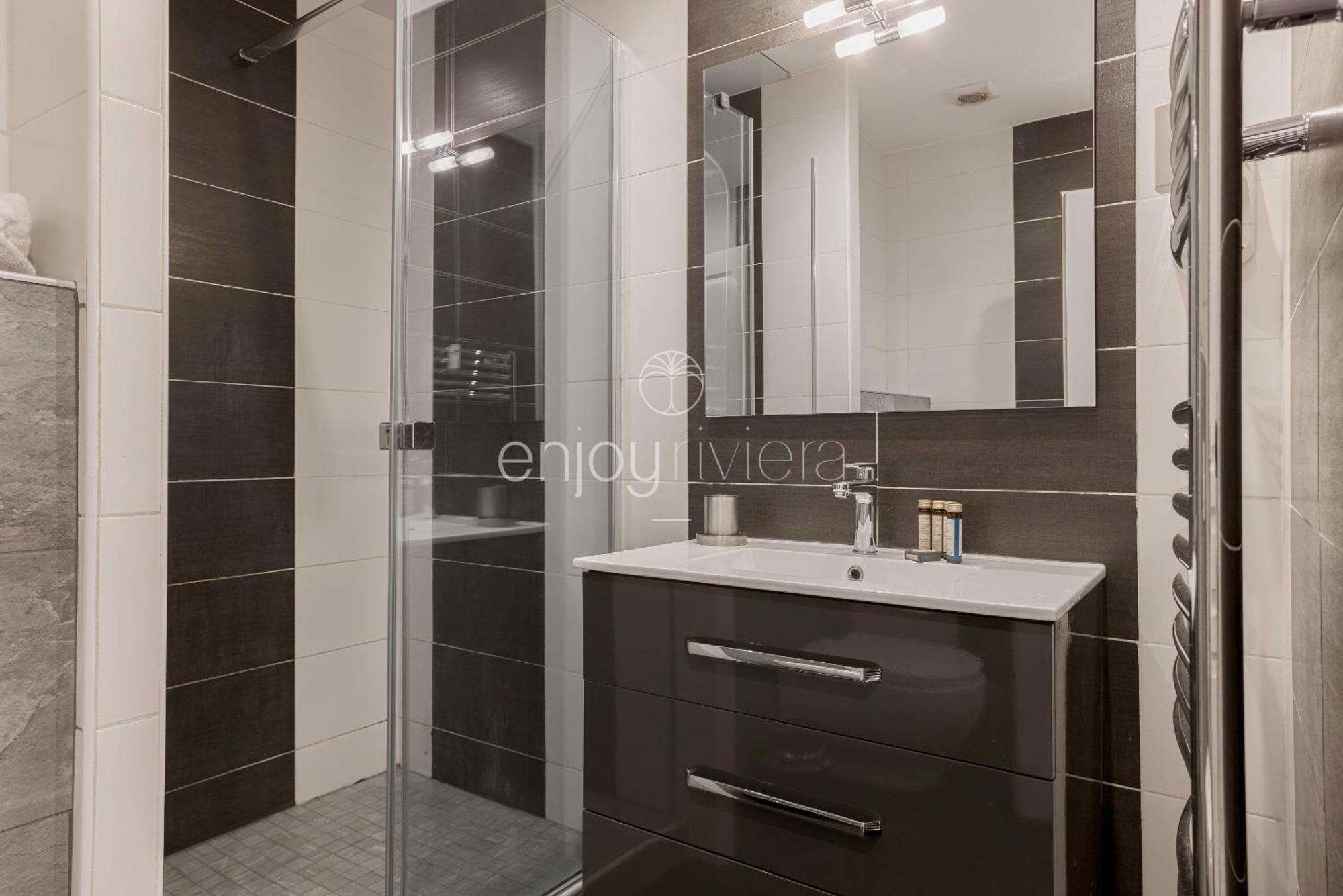 Palais Miramar - Suite & B31 - Croisette Emplacement Unique - 20M Plage - Wifi - Clim Cannes Exteriör bild