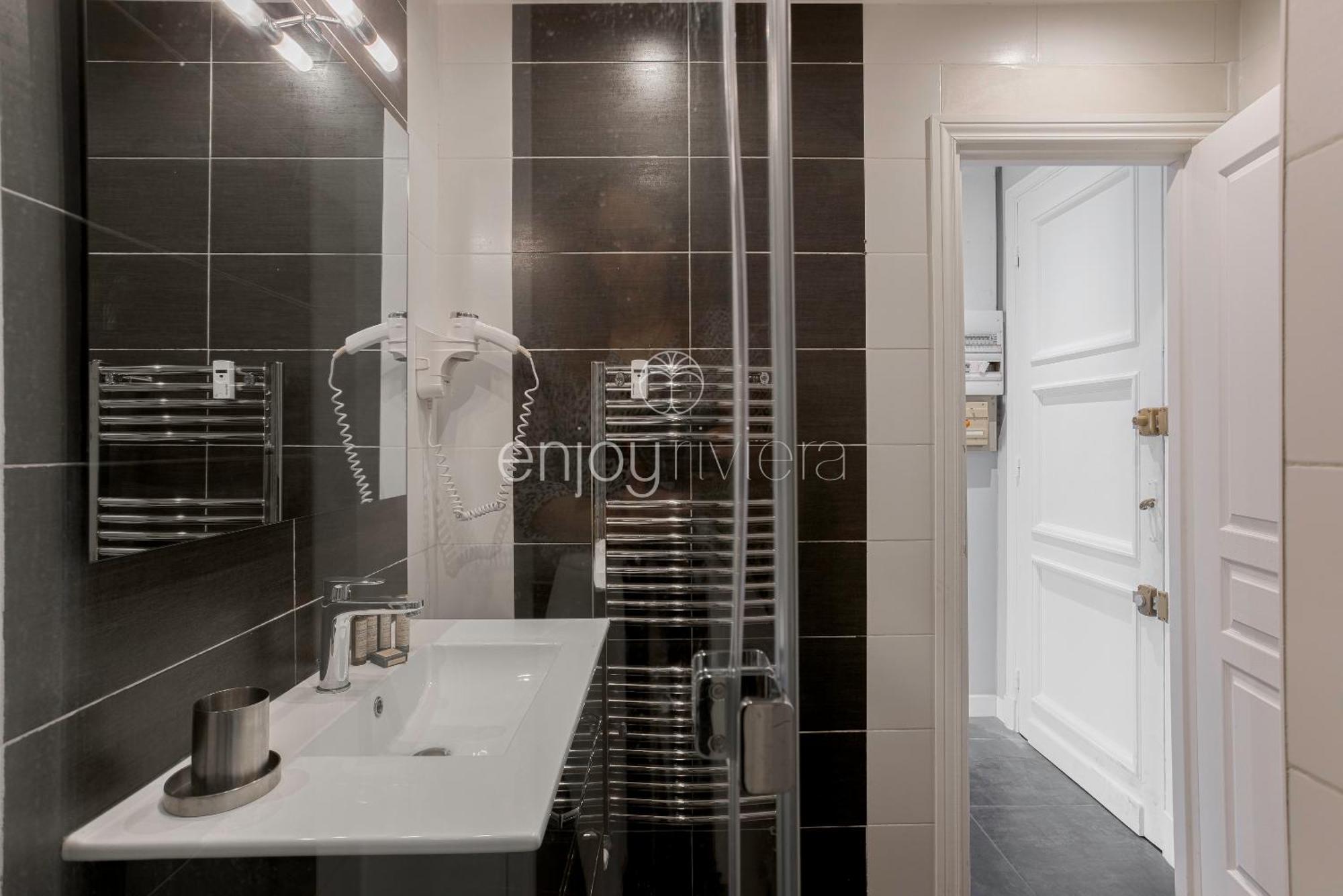 Palais Miramar - Suite & B31 - Croisette Emplacement Unique - 20M Plage - Wifi - Clim Cannes Exteriör bild